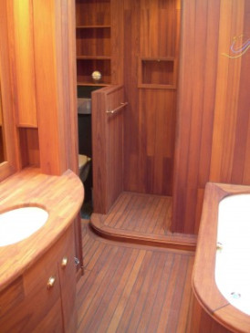 Laevatekk Merbau vannitoa/ spa põrandatele