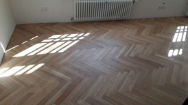 Kalasaba Tamm-Hudson, faasiga, kergelt harjatud, lakitud matt lakiga